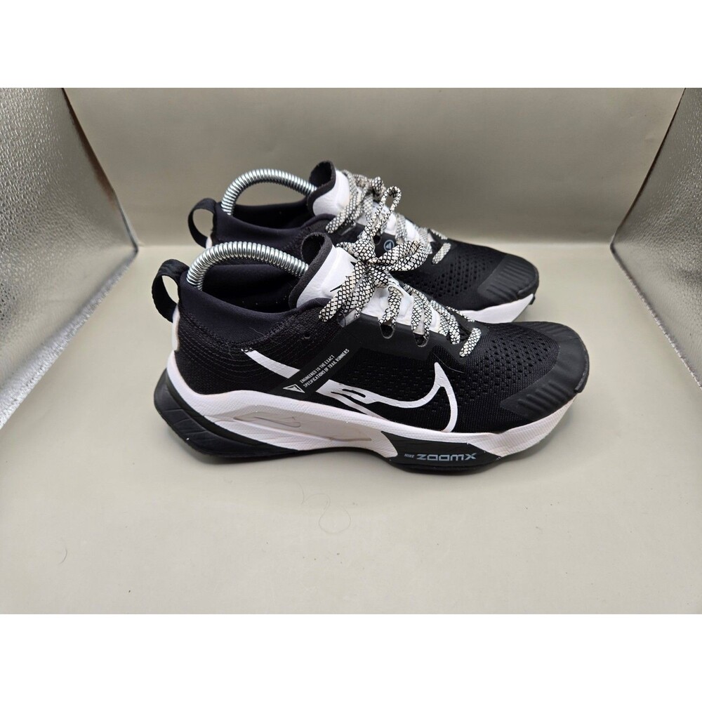 Nike ZoomX Zegama Trail Shoes Women's 7.5 Black White Hiking Athletic Sneakers
